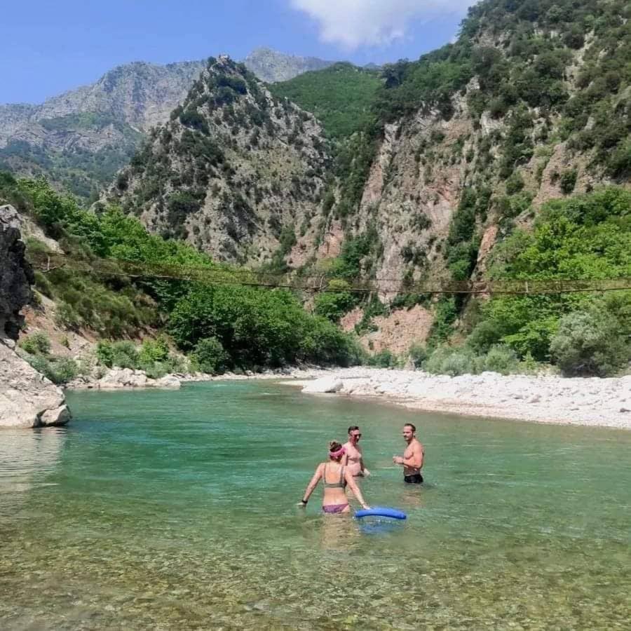 Rouista Tzoumerka Resort Vourgareli Esterno foto