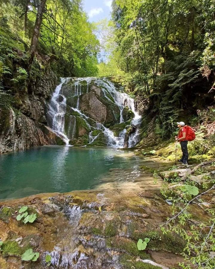 Rouista Tzoumerka Resort Vourgareli Esterno foto